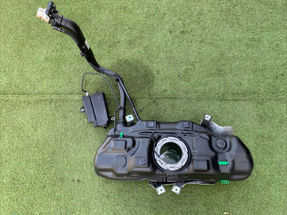 Serbatoio Carburante Fiat Panda 312 1.2b ( 2012 ) cod : 51885817 (2)
