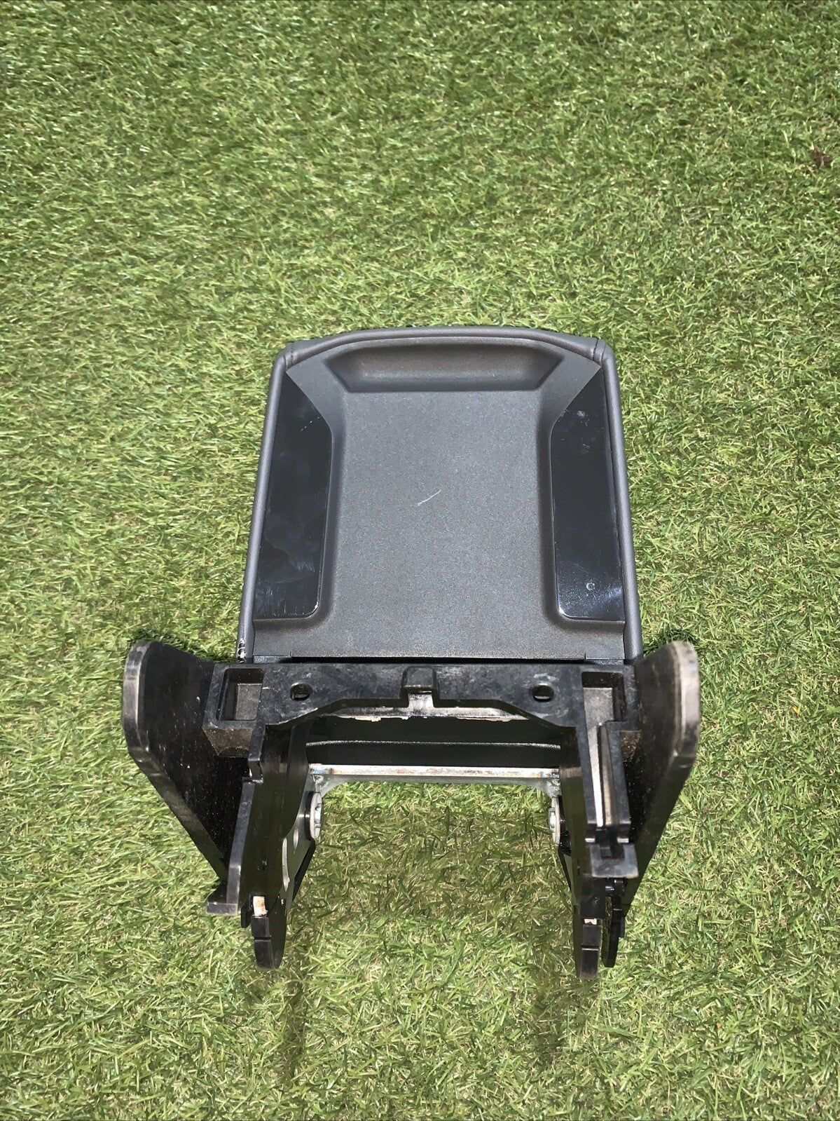 BRACCIOLO CENTRALE VOLKSWAGEN T-CROSS Serie 2GM864207A (19)