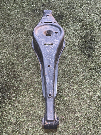 1K0505371 BRACCIO OSCILLANTE INFERIORE POSTERIORE LATO DESTRO VOLKSWAGEN GOLF 5