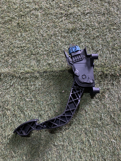 PEDALE ACCELERATORE PER FIAT Bravo 2° Serie 517856400 (07 10) 1.6 Diesel
