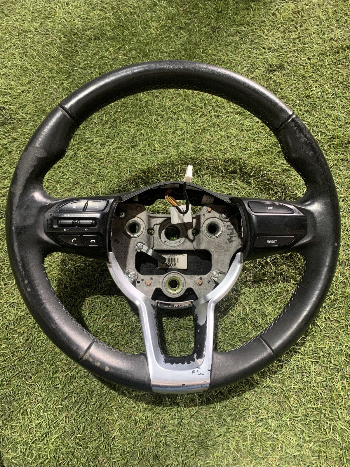 Sterzo Volante Kia Stonic 56100H8340 !!!ATTENZIONE!!! Guardare Bene Le Foto