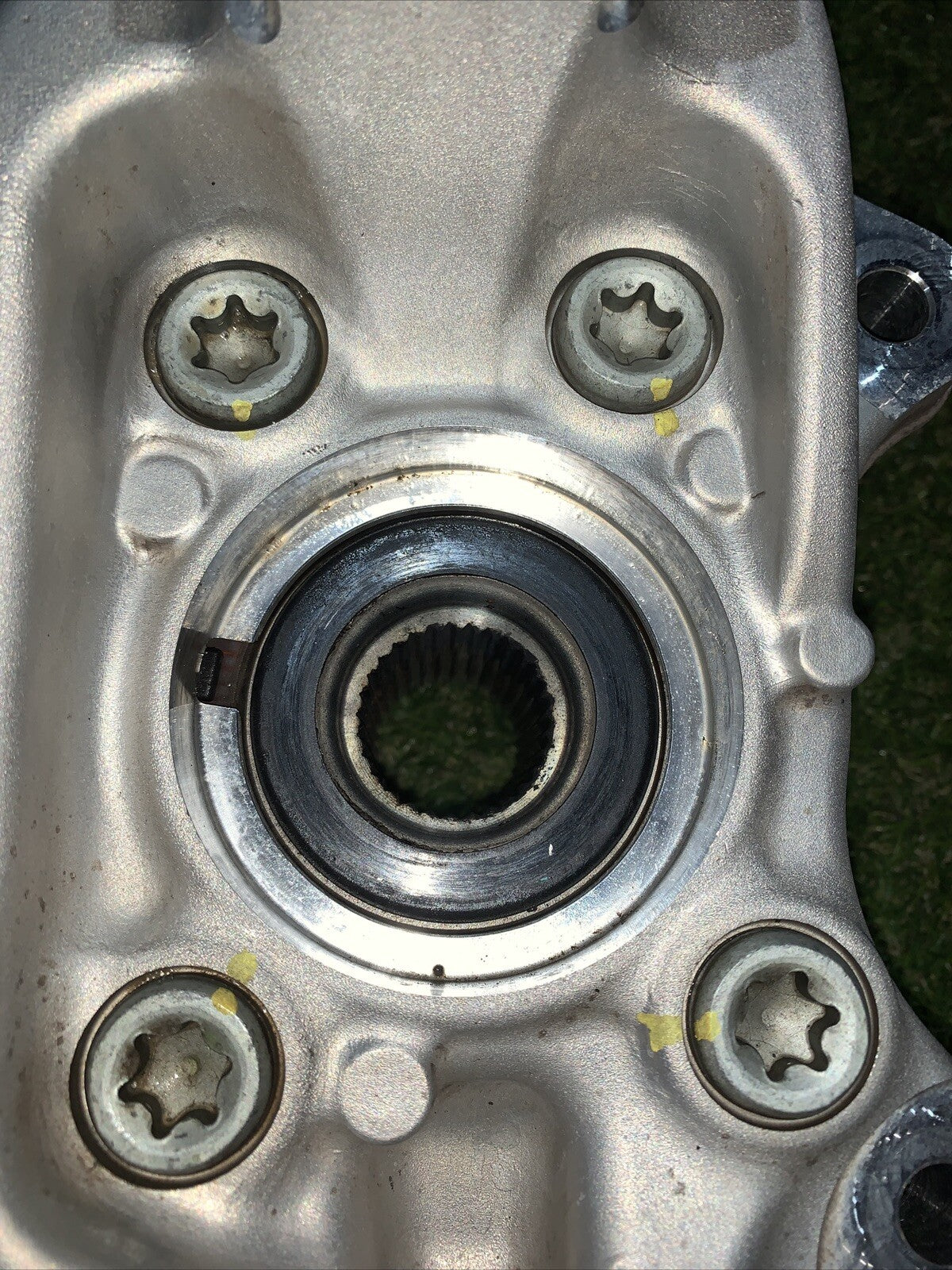 Mozzo Montante Fusello Anteriore Sinistro Kia Sportage 2023 1.6 Benzina Hybrid