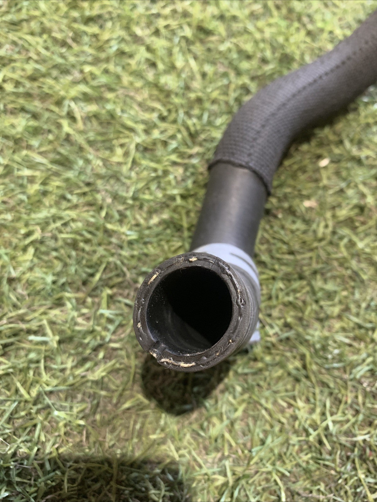 Tubo Acqua Refrigerante Volkswagen Polo 2024 2Q0122157K