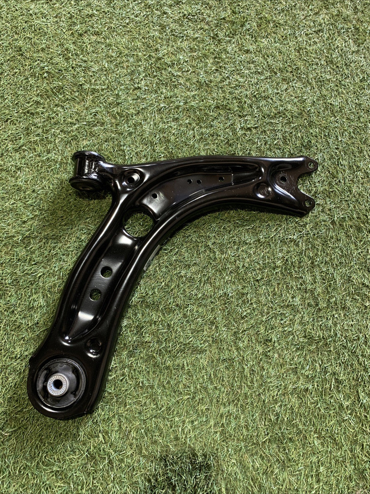 BRACCIO OSCILLANTE ANTERIORE DESTRO DX VOLKSWAGEN T-ROC 1.0 TSI 2023 5WA407152
