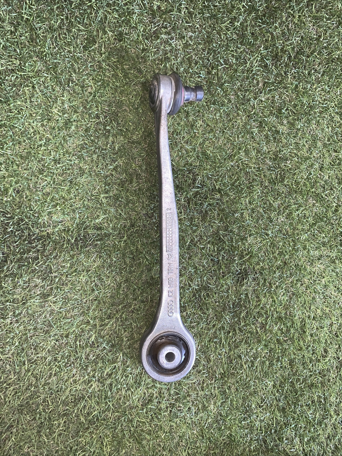 Braccio Oscillante Anteriore Superiore Sinistra Audi A4 2011 8K0505B