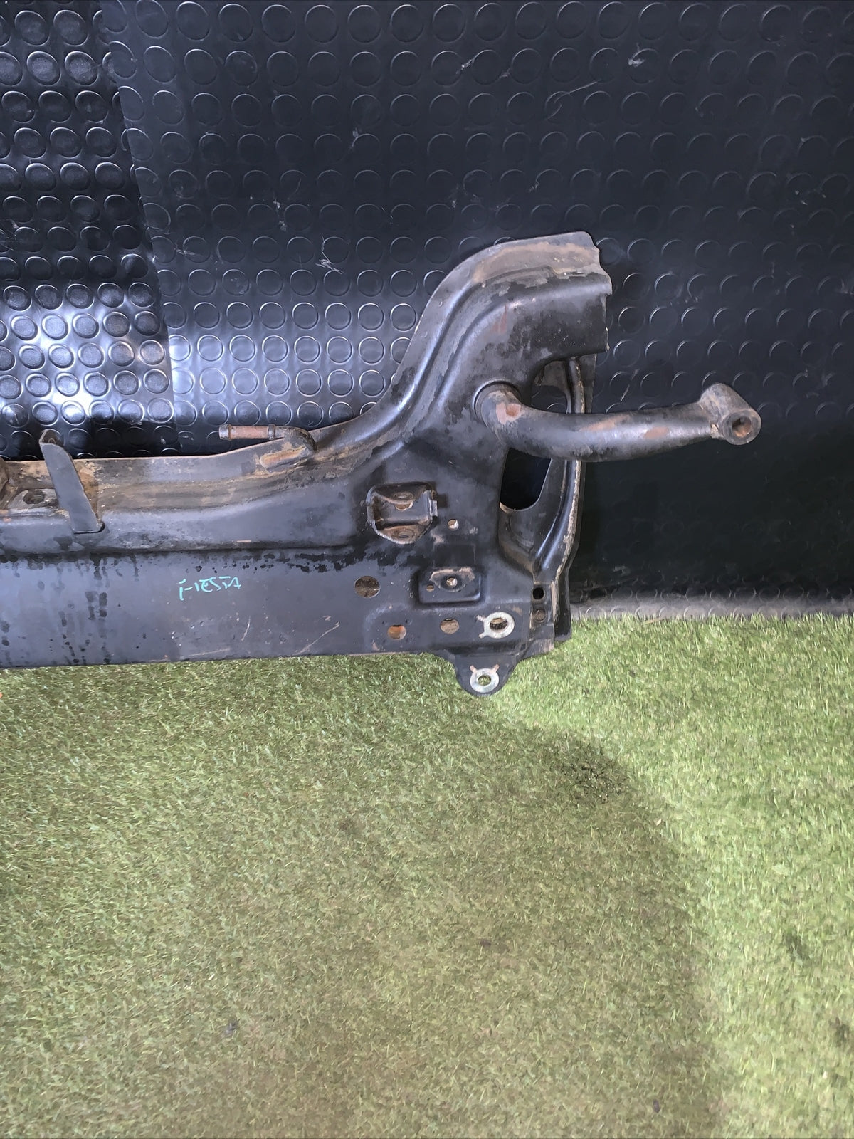 ASSALE ANTERIORE FORD FIESTA 5 (2002 - 2008) CULLA MOTORE 1.4 DIESEL - ORIG.