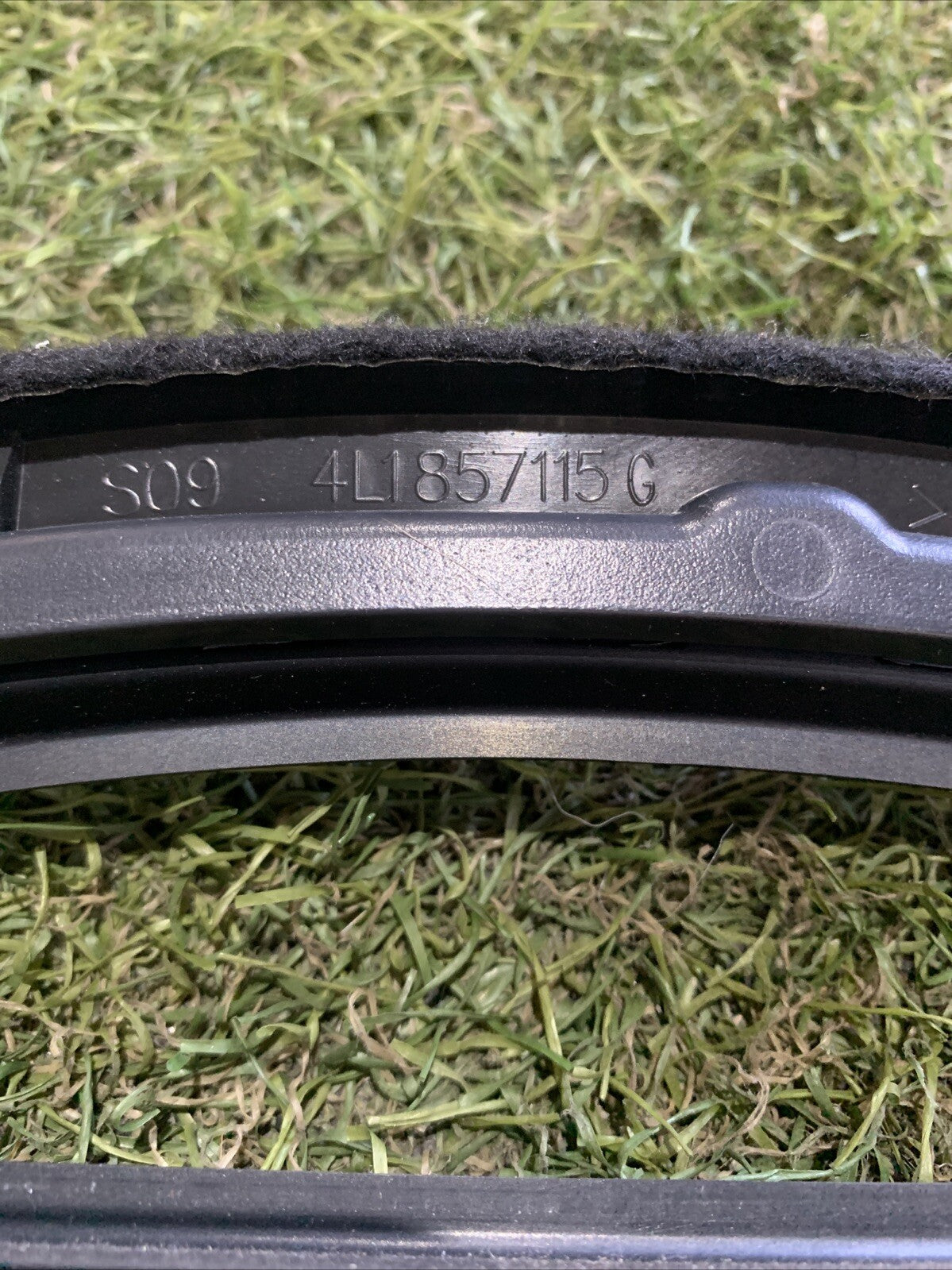 Rivestimento cruscotto pannello telaio tachimetro Audi Q7 4L 4L1857115G