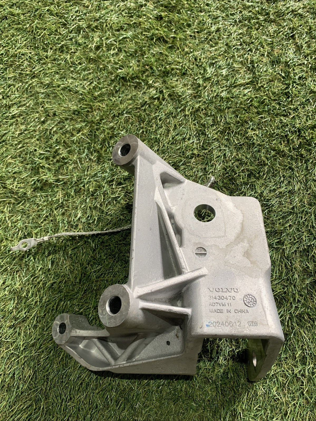 Supporto Motore Volvo XC60 2025 31430470