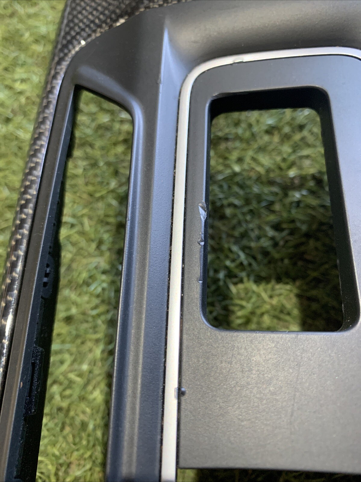 Cornice Console Centrale Maserati Levante 670048840