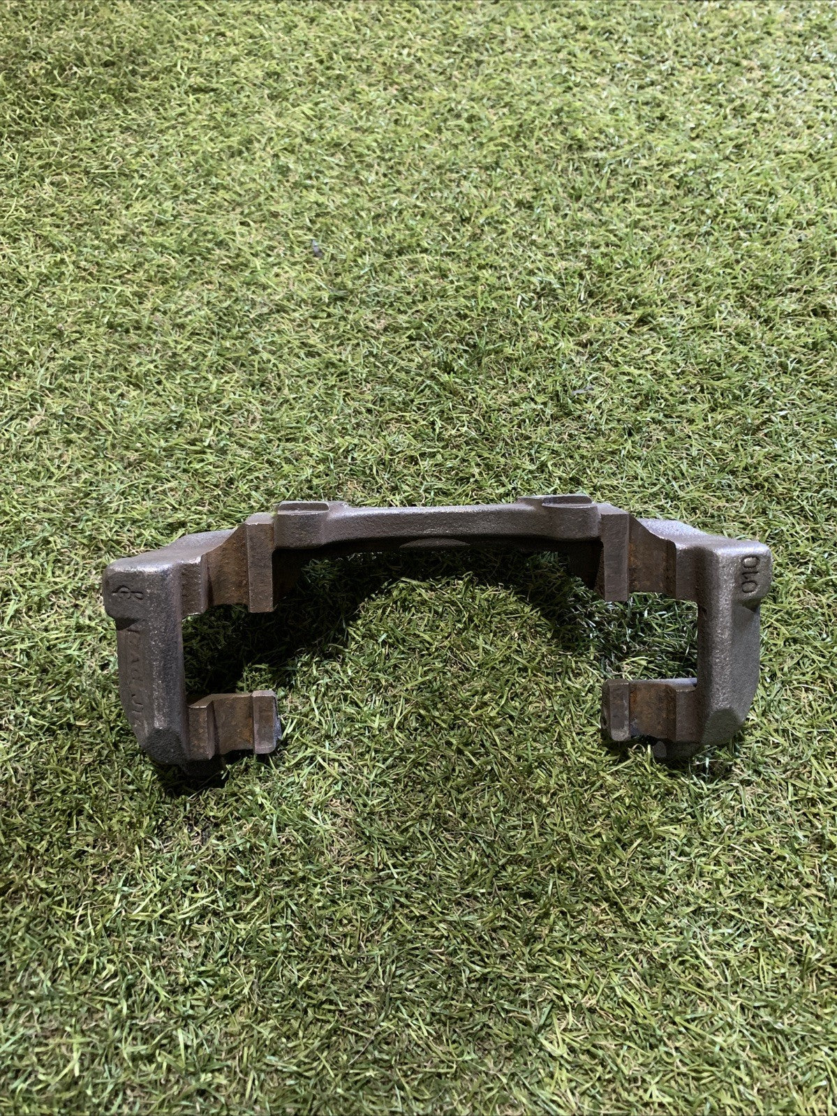 Supporto Porta Pinza Anteriore Sinistra Audi A1 8X1 2017 1.6 Diesel 6R0615125