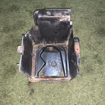 ALLOGGIO SUPPORTO BATTERIA COMPATIBILE CON  FIAT PUNTO 188 1.2 BZ  46546860