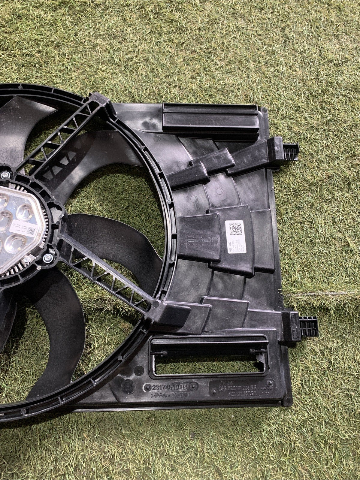 Elettroventola Radiatore Volkswagen T-Roc 2023 2.0 Diesel  5Q0121203DQ
