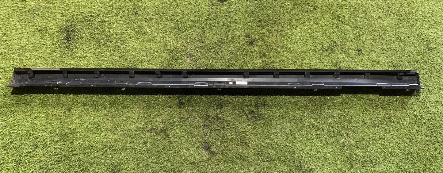 MINIGONNA LATERALE DESTRA PER VOLKSWAGEN T-Roc Serie 2GA853856B (17>)