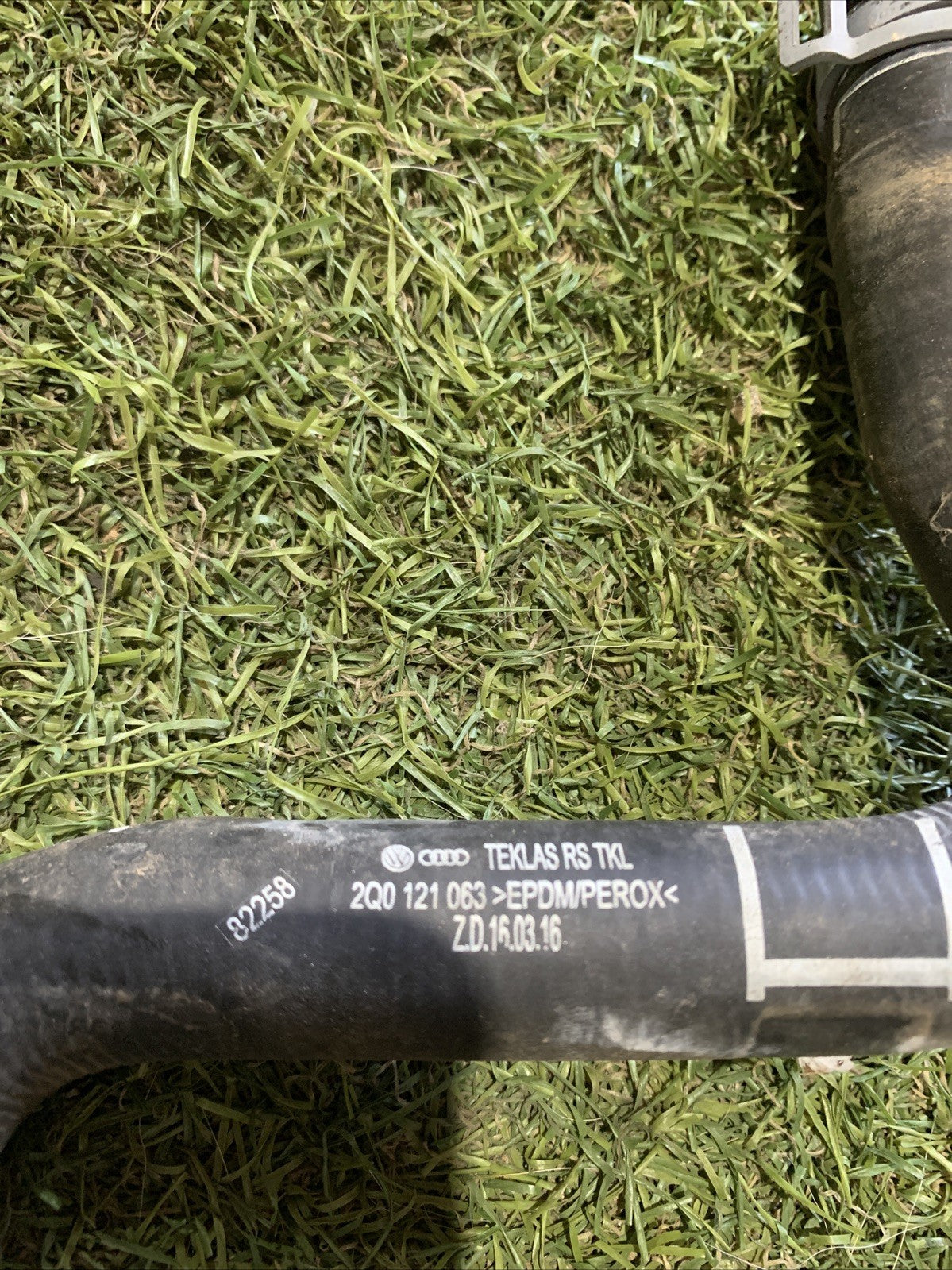 2Q0121063 MANICOTTO TUBO ACQUA LIQUIDO RAFFREDDAMENTO VOLKSWAGEN T-ROC 1.0 B