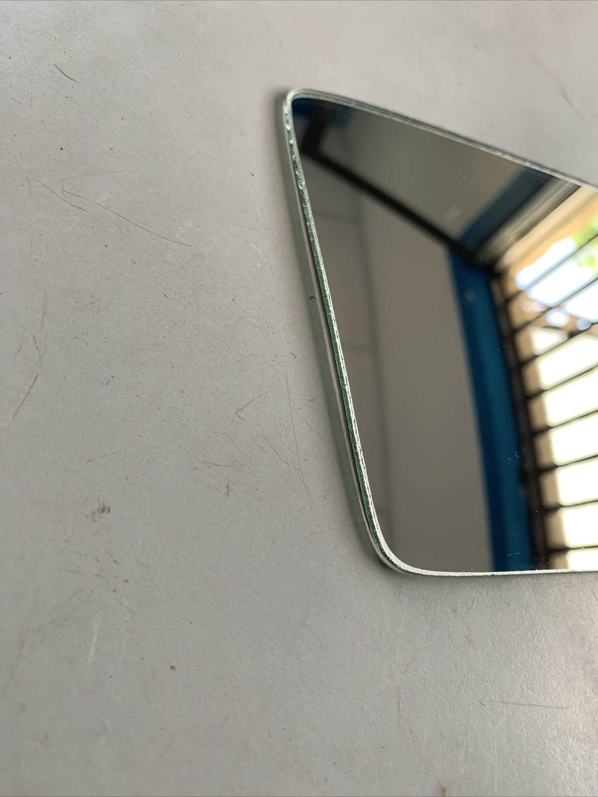 vetro specchietto destro opel corsa 1992