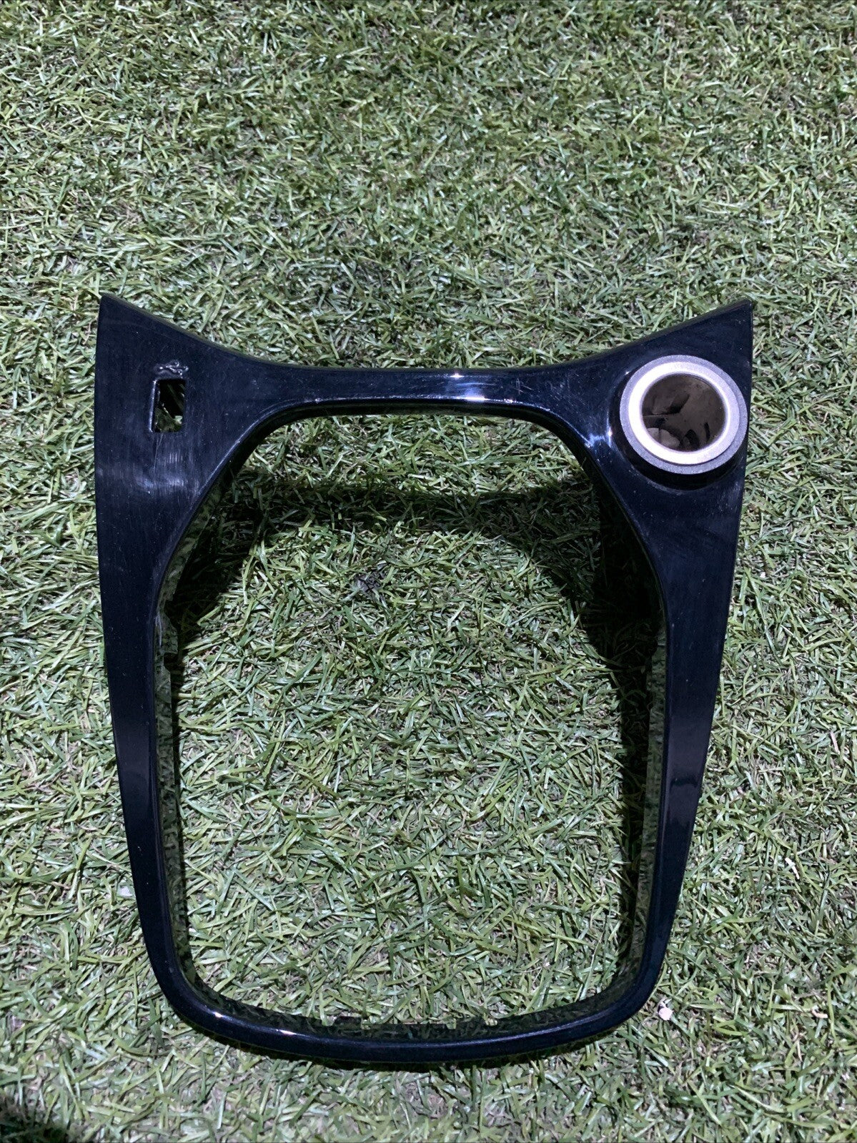 H1BB-A044H83-C MASCHERINA RIVESTIMENTO TUNNEL CENTRALE FORD FIESTA 2019