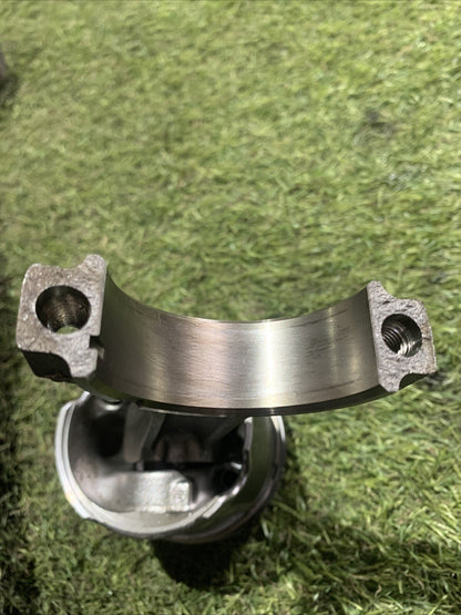 Pistone Con Biella Bmw G20 2.0 190 CV 858051504 (1)