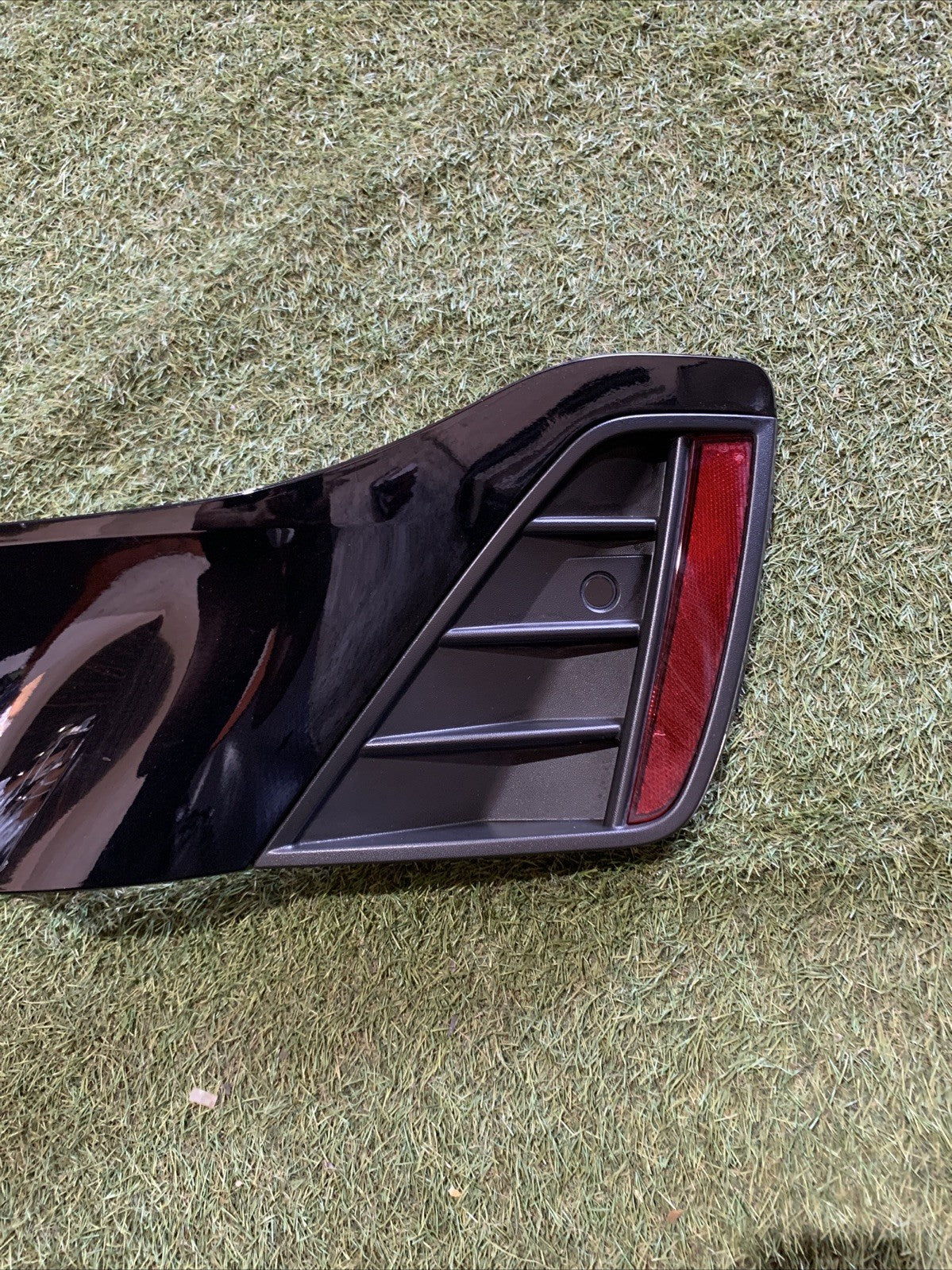 Parte Inferiore Paraurti Posteriore Volkswagen T-roc 2024 R Line 2GA807725C