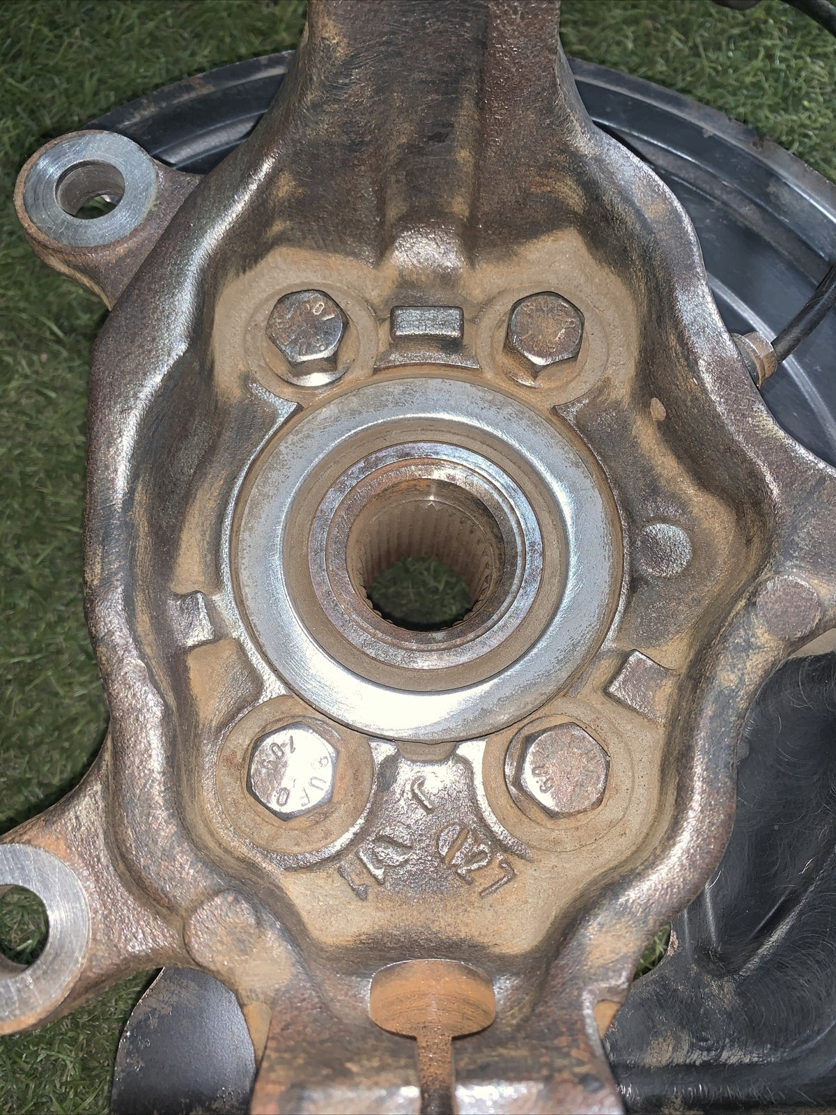 Mozzo ruota anteriore destra passeggero per Nissan Qashqai 1 Serie (2006   2009)