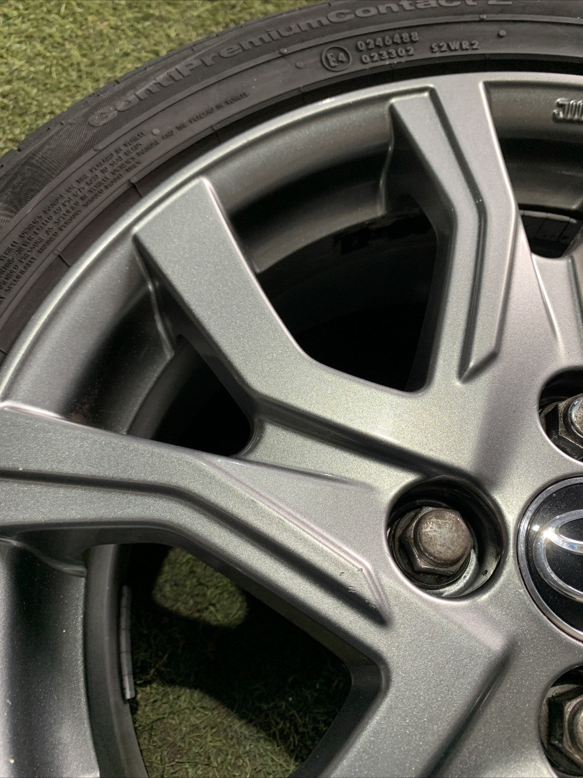 Cerchio In Lega Da 16 Con Gomma Toyota Yaris 2018 42611-0DC70 (1)