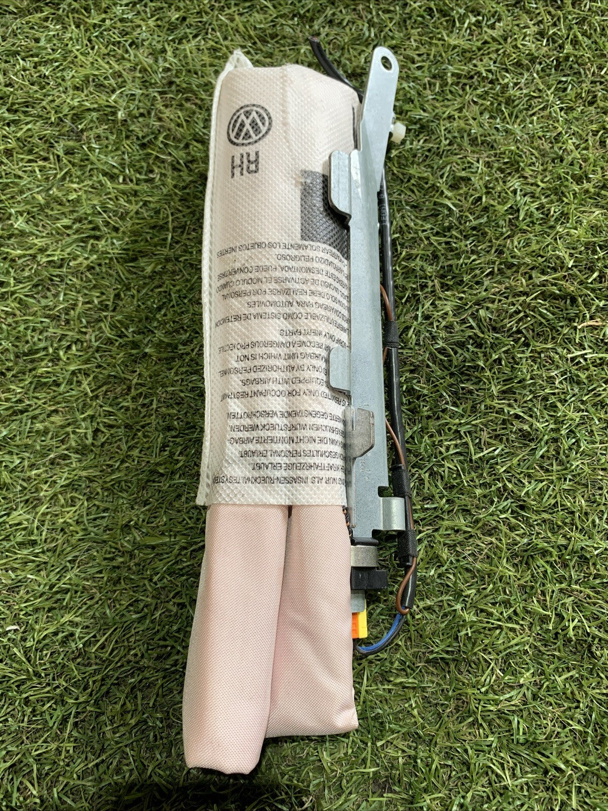 AIRBAG SEDILE SINISTRO AUDI A3 Sportback Serie (8VA) 2014 8V4880241A