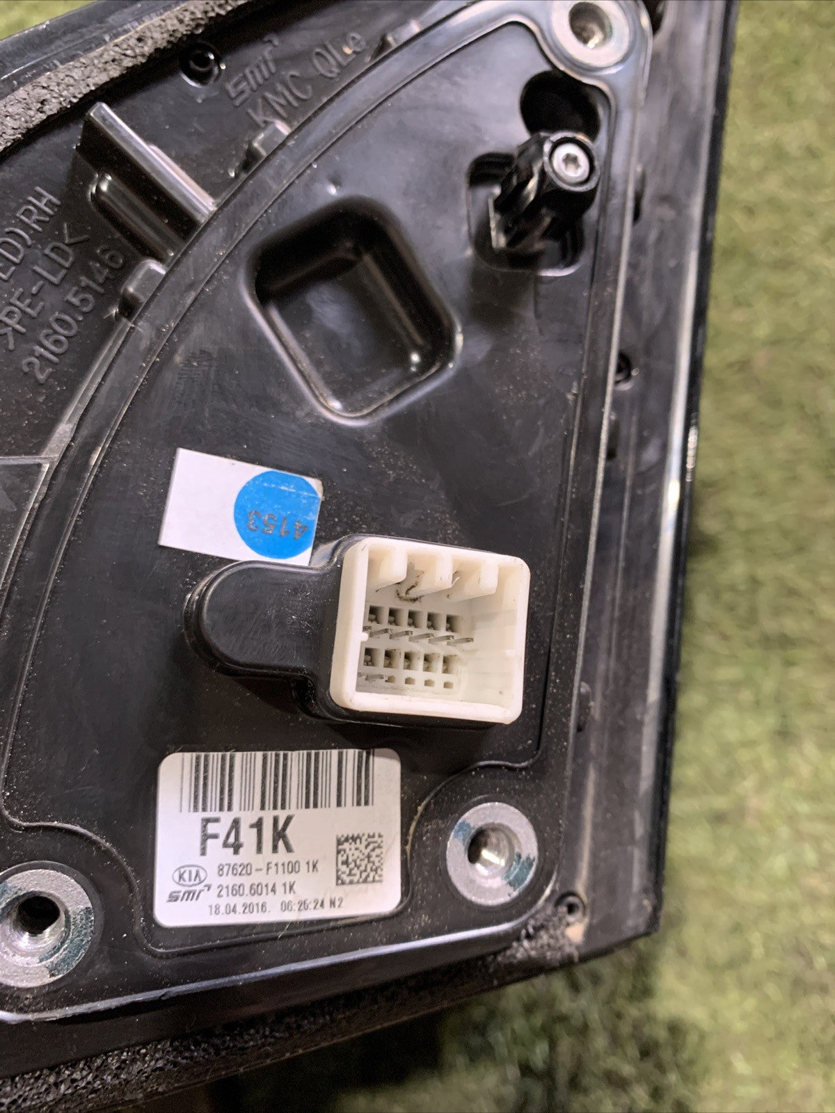 SPECCHIETTO RETROVISORE DESTRO PER KIA Sportage Serie 87620-F1100 (16 21) 8 Pin