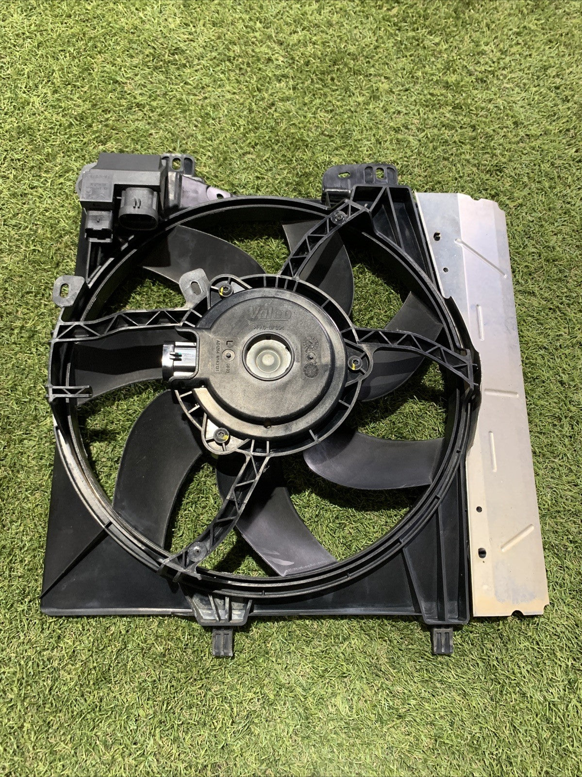 Elettroventola Peugeot 208 1.2 Benzina 9812028580