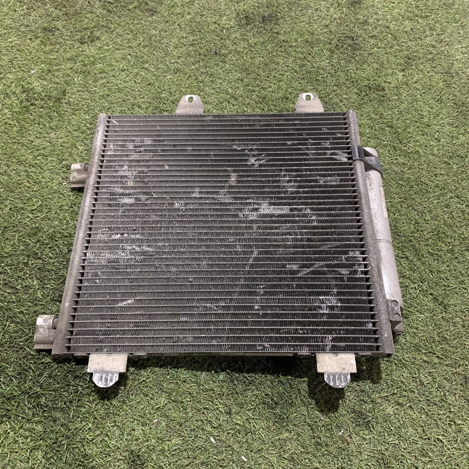 88450-0H010 CONDENSATORE RADIATORE CLIMATIZZATORE CLIMA A/C TOYOTA AYGO 1.4