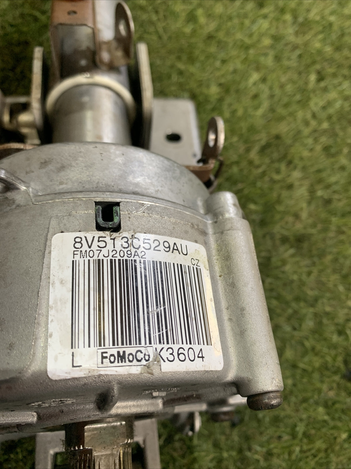 8V513C529AU PIANTONE STERZO ELETTRICO FORD FIESTA 1.4 2012