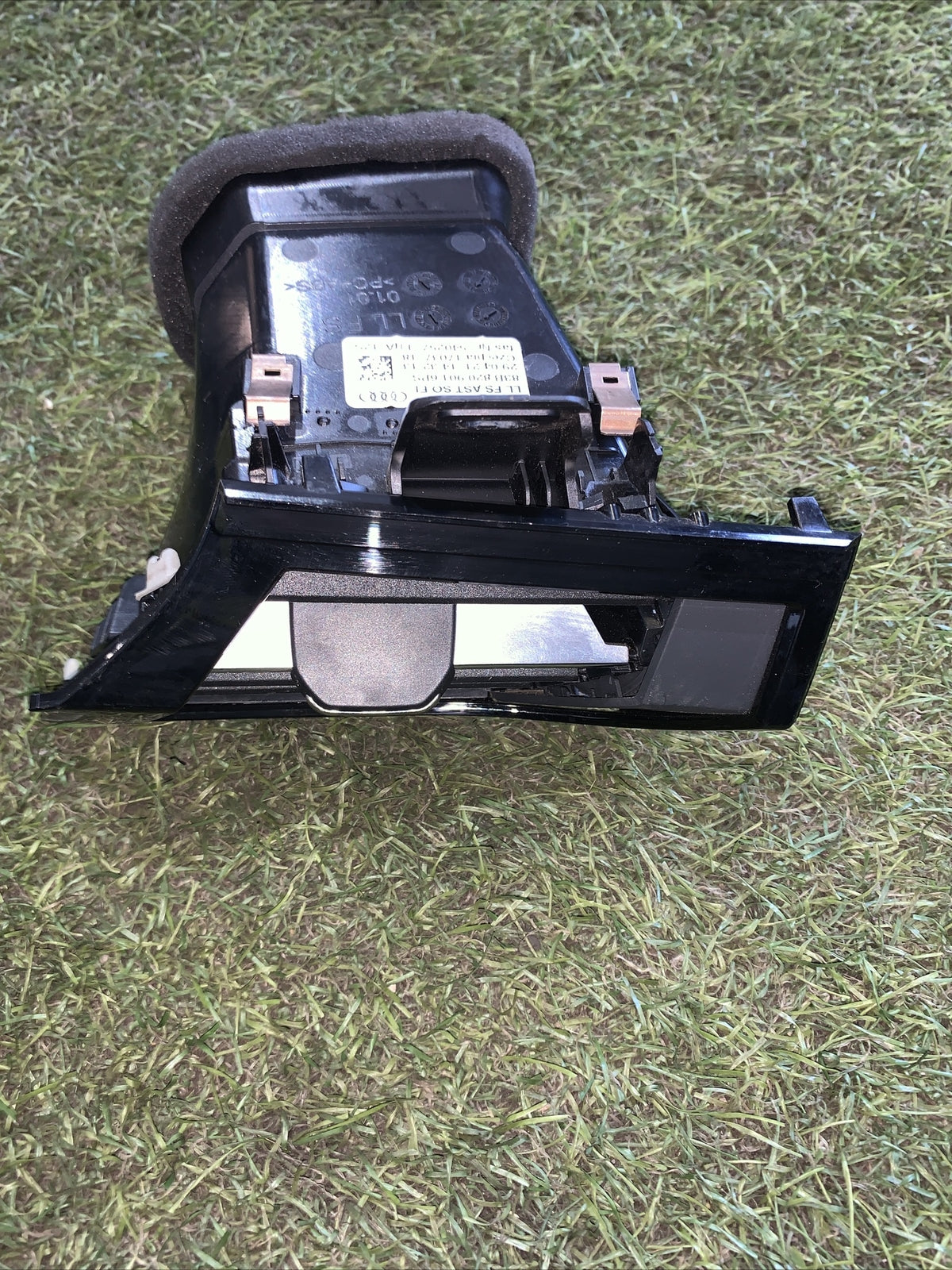 83B8209016PS BOCCHETTA AERAZIONE CRUSCOTTO LATO SINISTRO AUDI Q3 2021