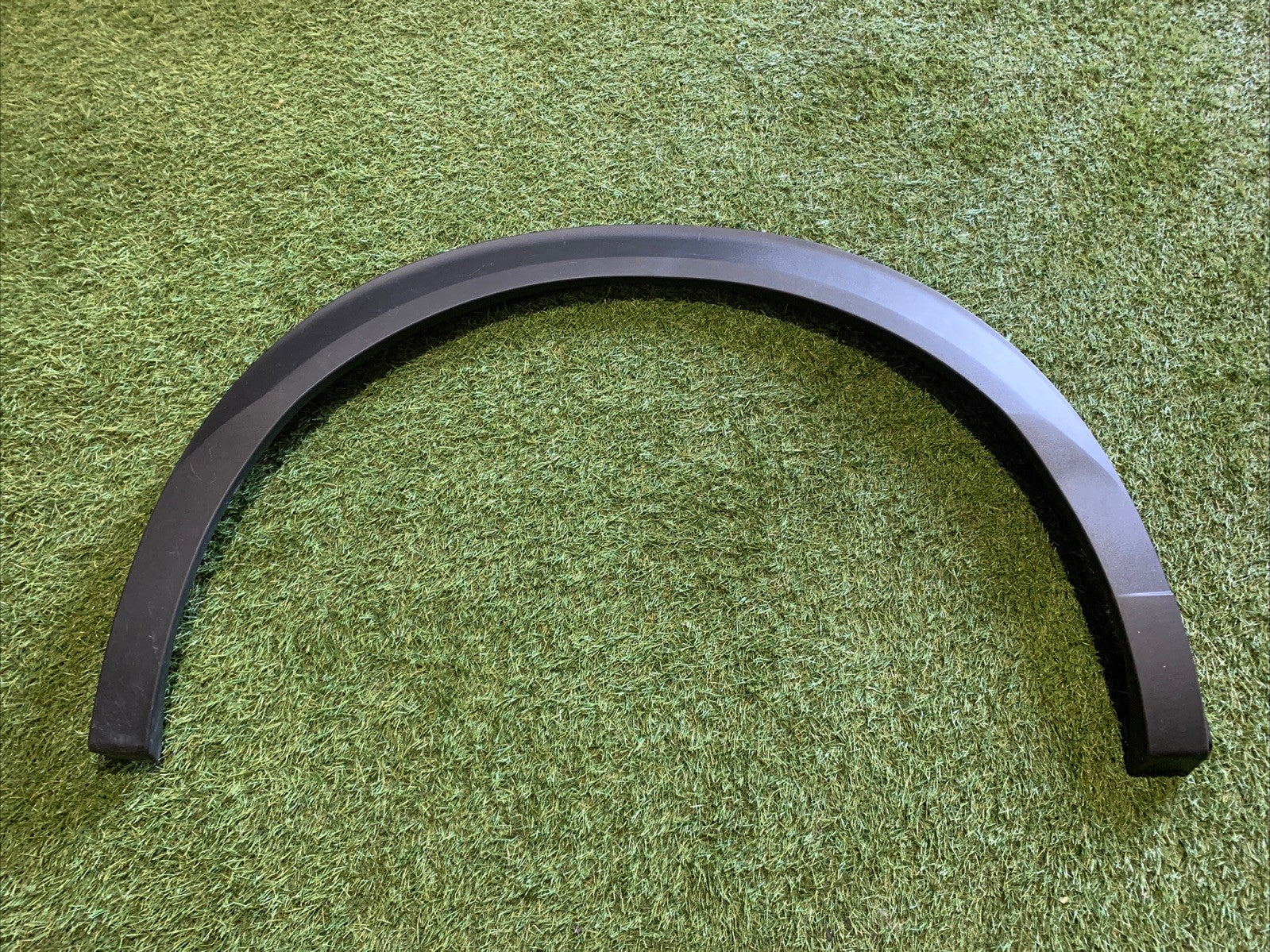 MODANATURA PARAFANGO POST DX PER PEUGEOT 2008 Serie 9825736580 (19>)