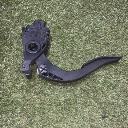 8K1723523 PEDALE ACCELERATORE AUDI A4 Avant (8K5) (0815) 2000 Diesel