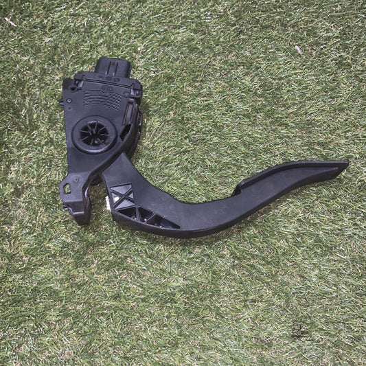 8K1723523 PEDALE ACCELERATORE AUDI A4 Avant (8K5) (0815) 2000 Diesel