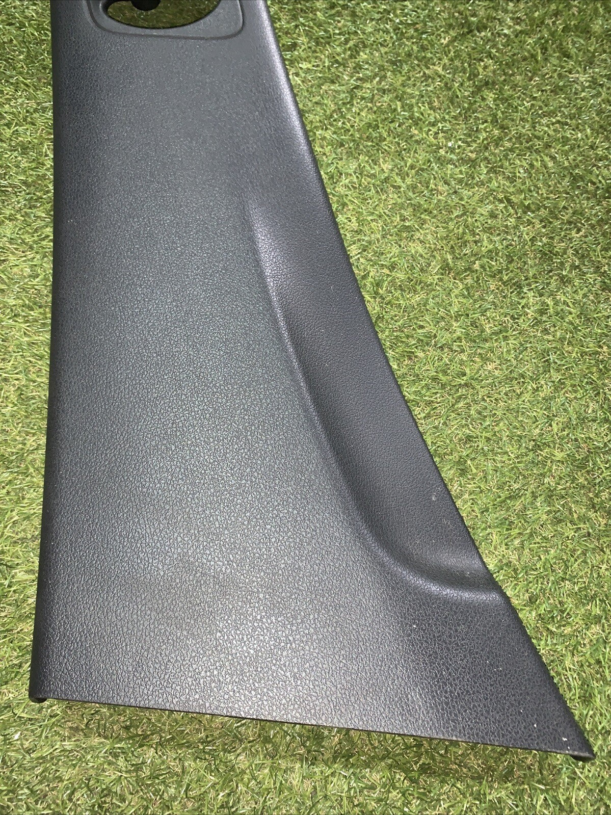 A1776900200 RIVESTIMENTO INTERNO MONTANTE CENTRALE SUPERIORE SX MERCEDES W177