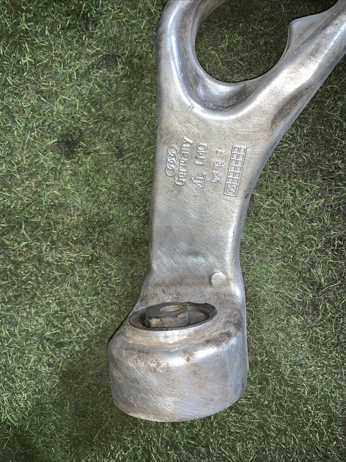 Braccio Oscillante Inferiore Sospensione Anteriore Destra per AUDI Q7 2006