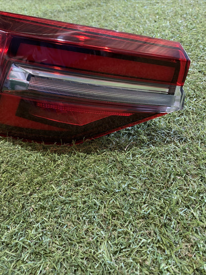 STOP FANALE POSTERIORE SINISTRO PER SKODA Karoq Serie 57A945207D 2024