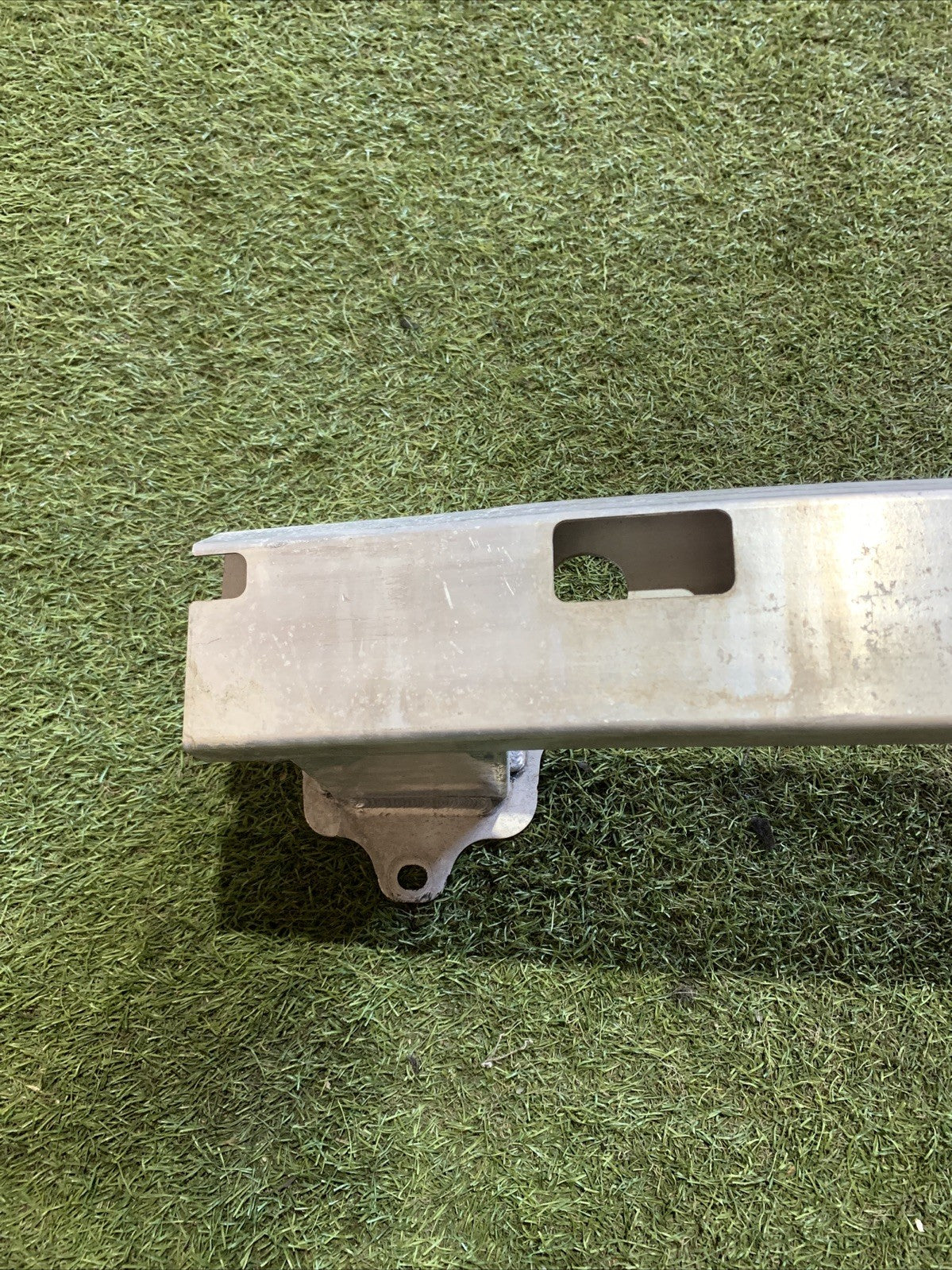 Traversa Posteriore Alfa Romeo Stelvio Anno 2018 Originale (2)