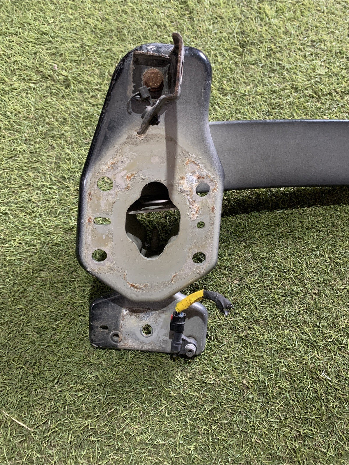 Traversa Rinforzo Paraurti Anteriore Maserati Levante 673007200