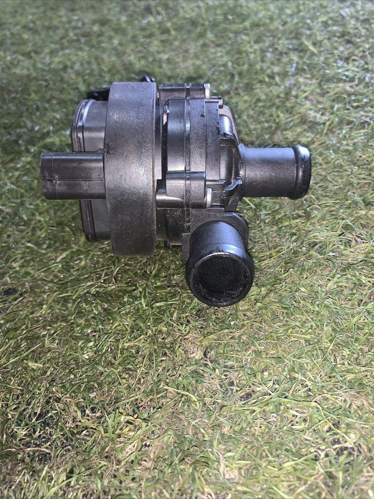 Pompa acqua supplementare VW Tiguan 2023 2.0 Benzina 0392023421