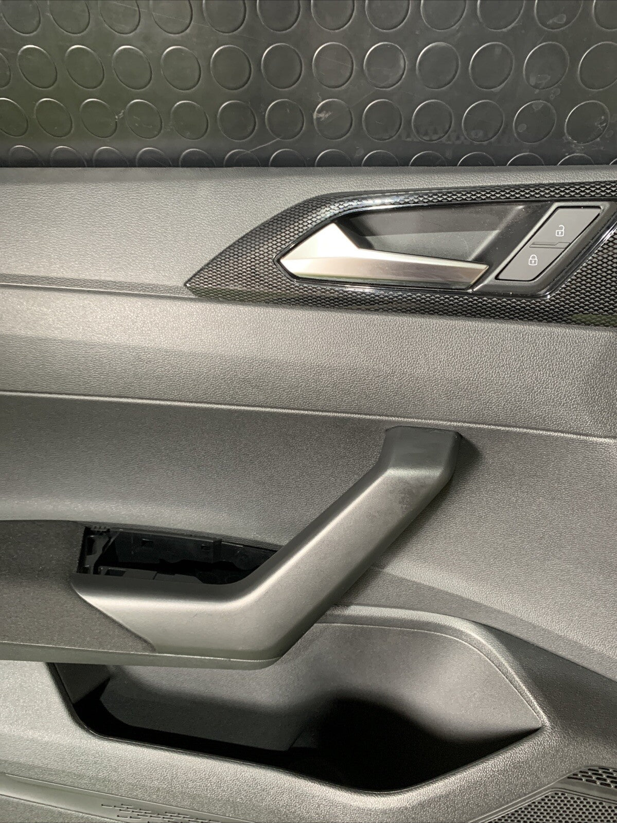 PANNELLO PORTA ANTERIORE SINISTRA VOLKSWAGEN POLO 2017-2021 2G4867011