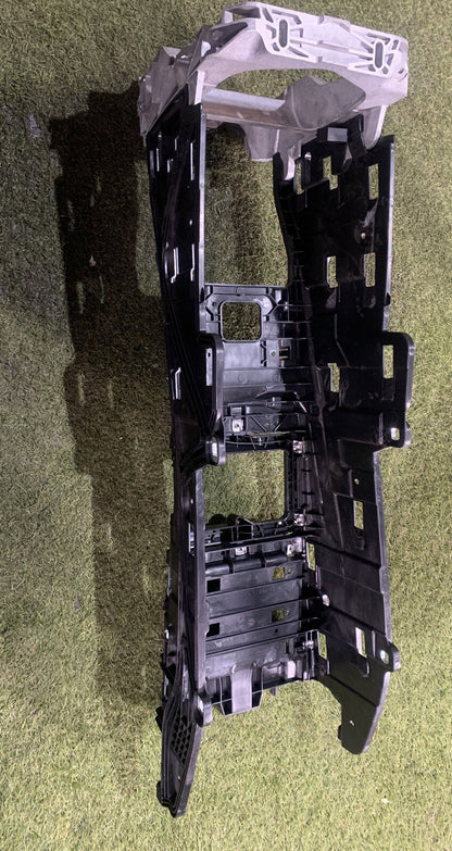 Base Tunnel Centrale Audi Q7 2016 4M0863243