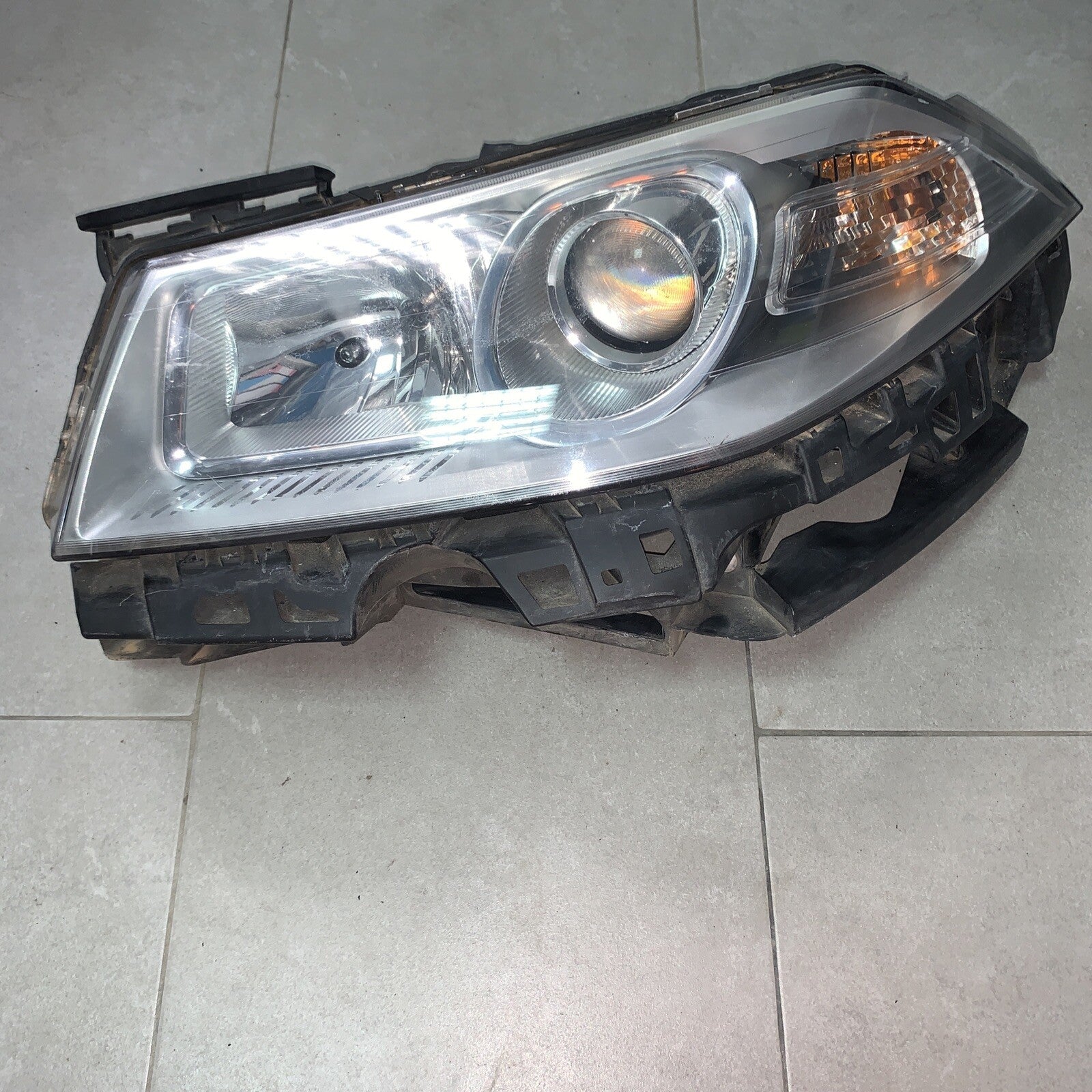 551-1162L FARO FANALE ANTERIORE SINISTRO RENAULT MEGANE