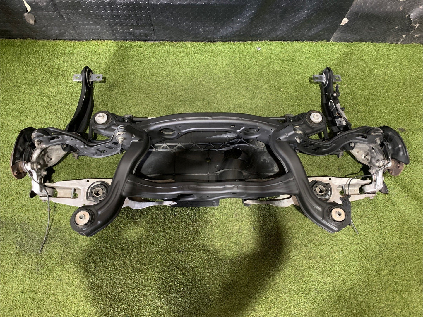 Ponte Assale Posteriore Mercedes Classe A W176 2463504001