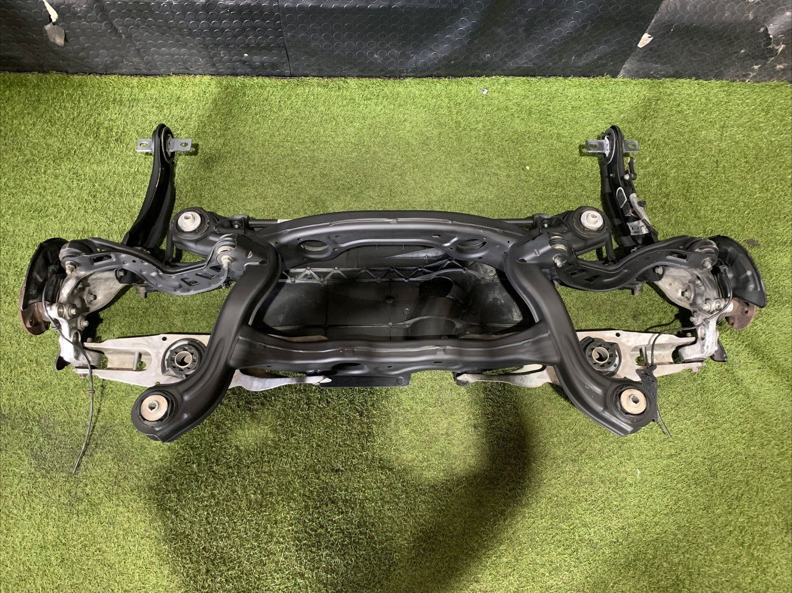 Ponte Assale Posteriore Mercedes Classe A W176 2463504001