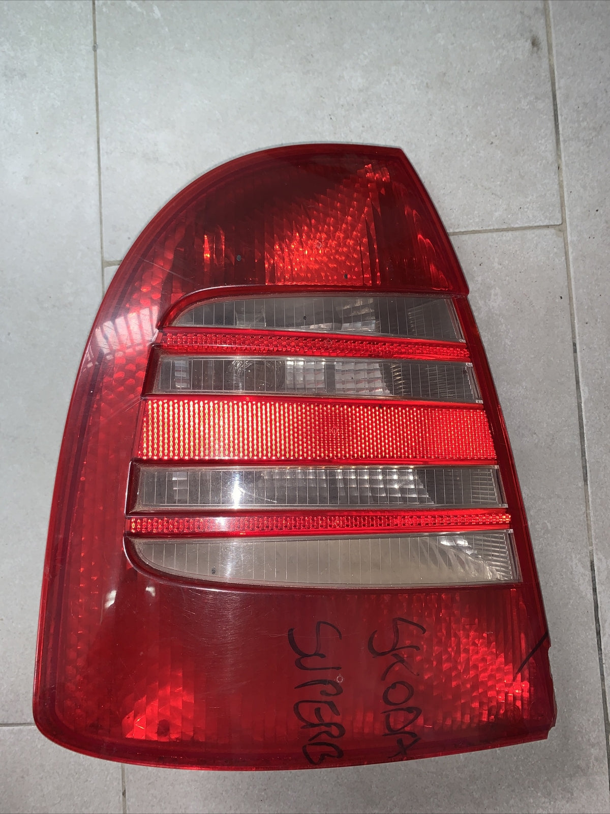 FANALINO STOP POSTERIORE SINISTRO PER SKODA SUPERB 2002 AL 2006