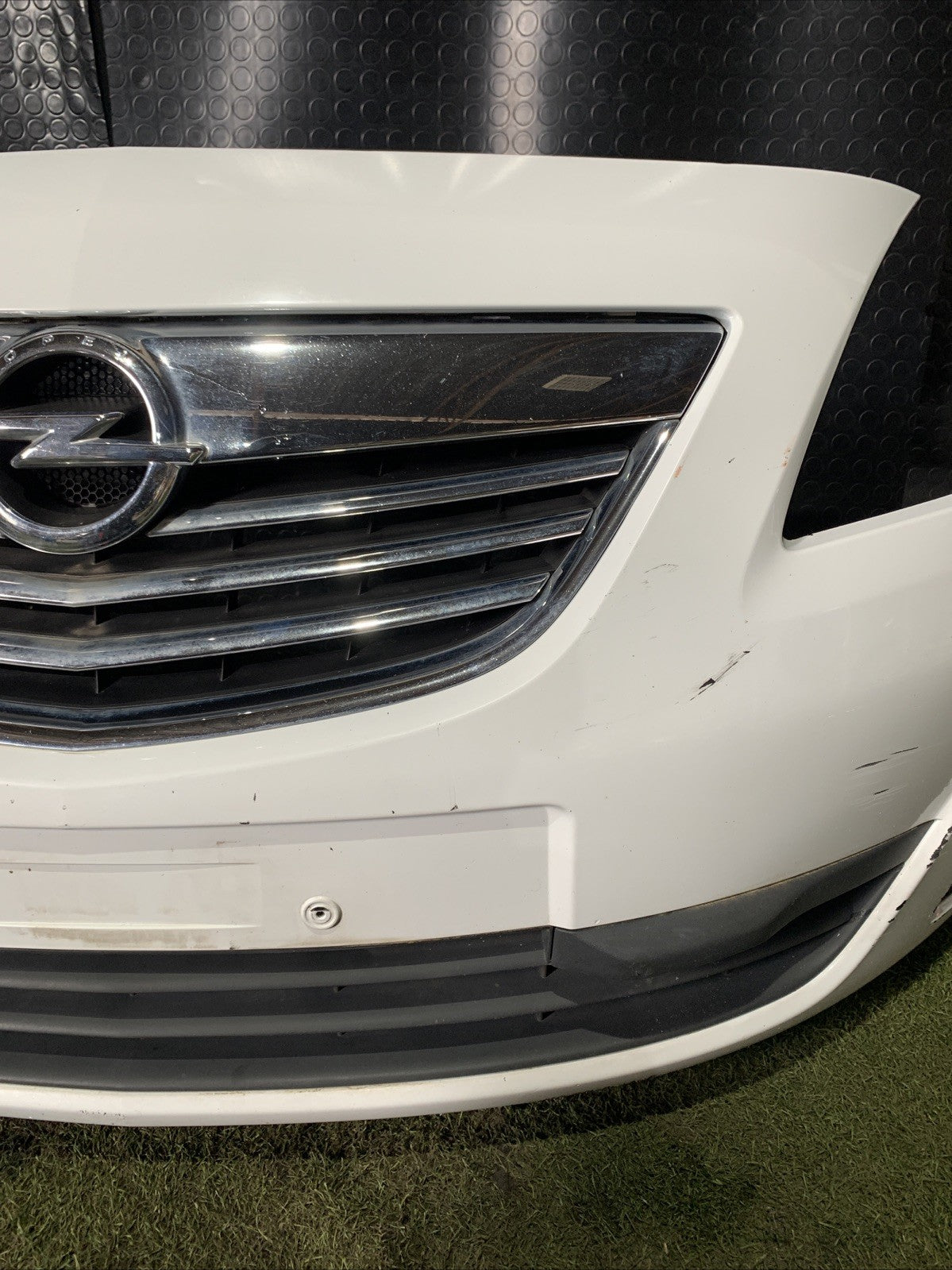 PARAURTI ANTERIORE PER OPEL Meriva 3° Serie 13475836 (10>)