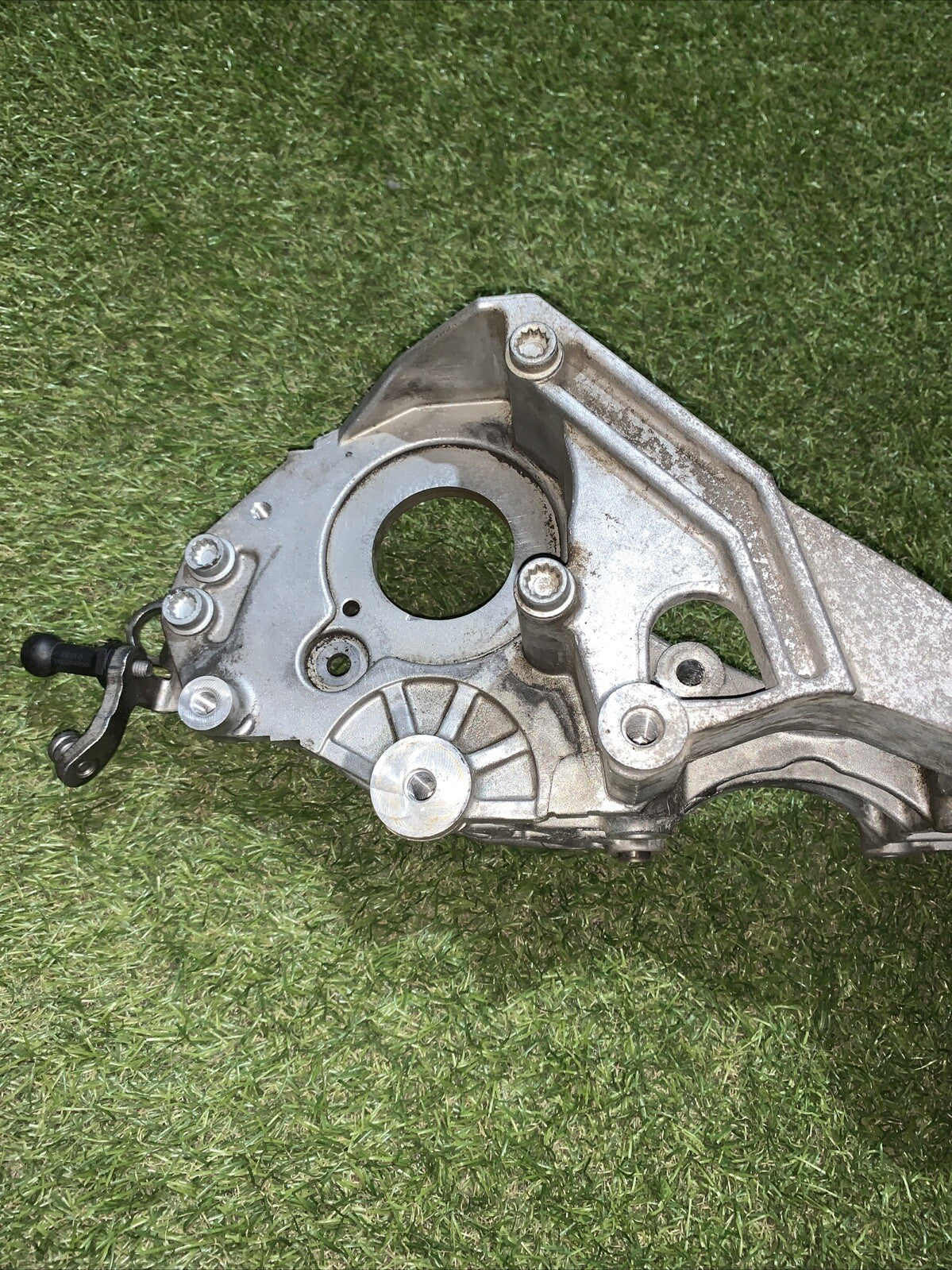 Supporto Alternatore Volkswagen Polo 6R 1.6 Diesel 03L903143K