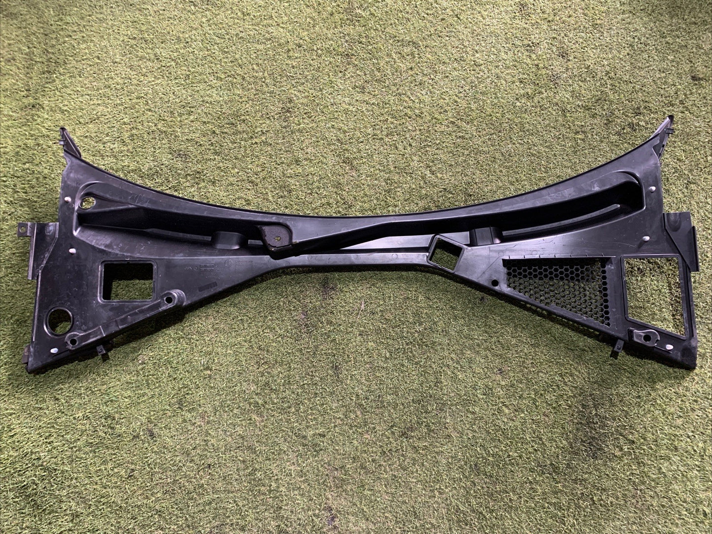 Gocciolatoio Parabrezza Alfa Romeo Giulia Cod:1561188360 (2016->)