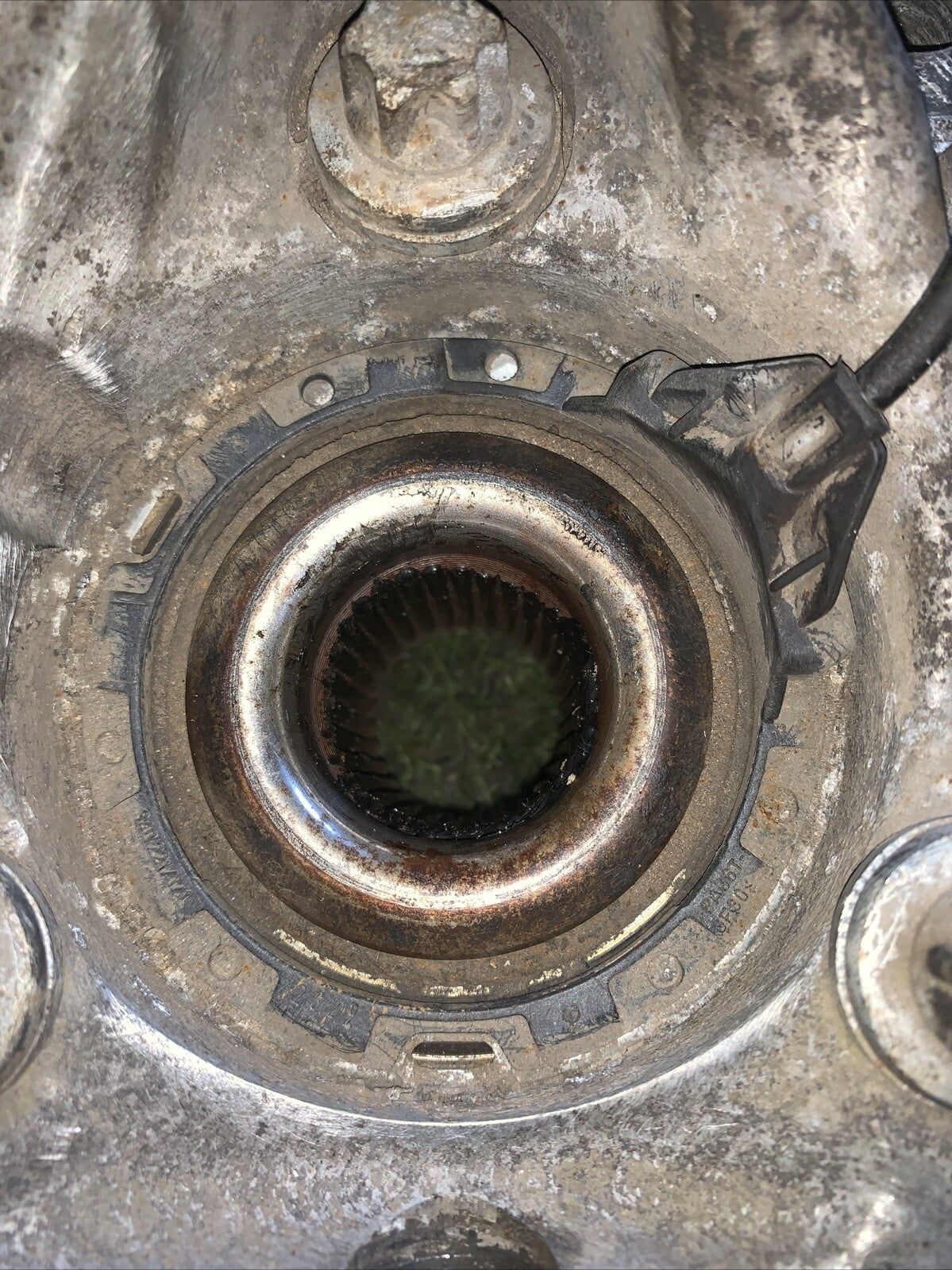 MOZZO MONTANTE FUSELLO 51789815 ANTERIORE SINISTRO FIAT CROMA  DA 2005-2011 1.9