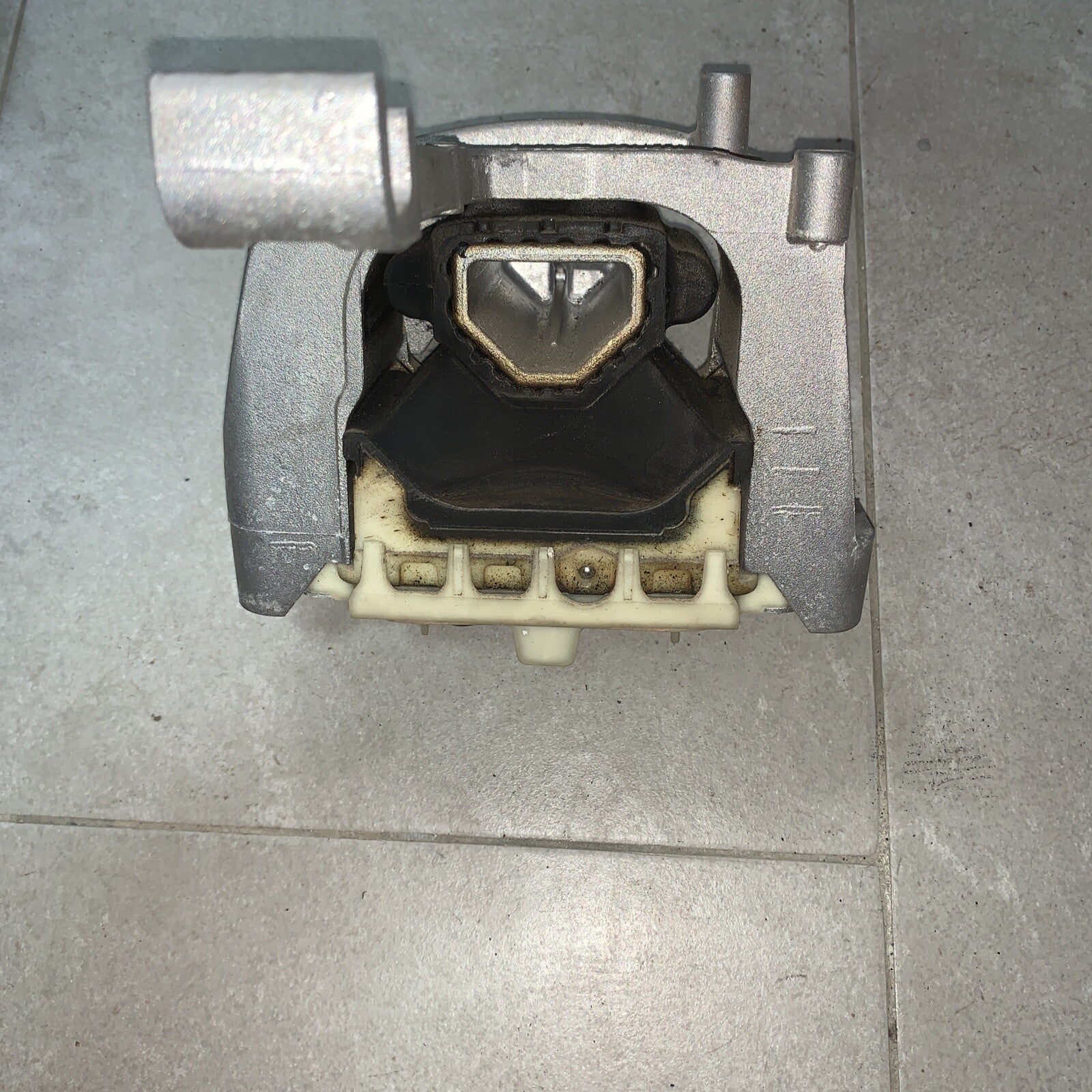 2Q0199262AT supporto Motore VW Polo 2019